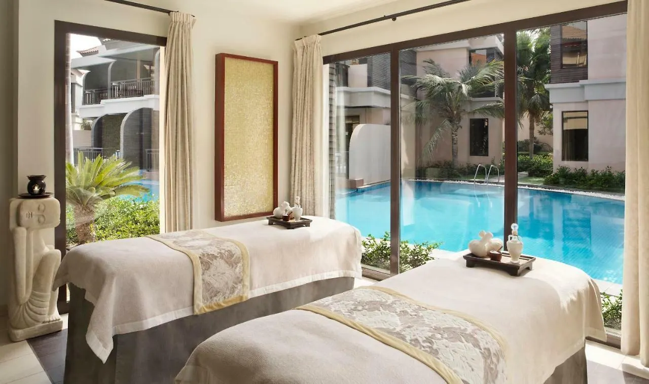 Anantara The Palm Dubai Resort 5*,